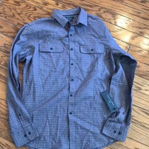NWT Men’s Med Slim Fit Marc Anthony Luxury Shirt